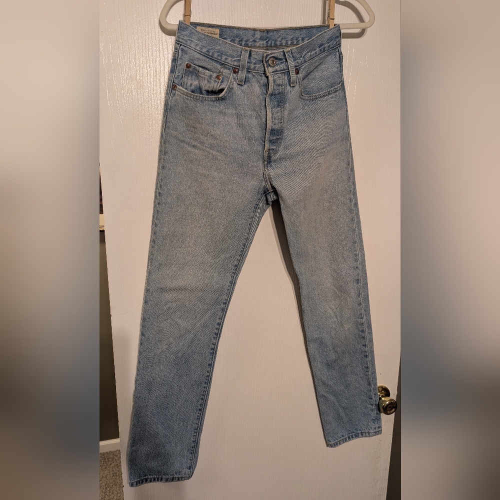 Levi's 501 Straight Leg Women's Jeans 26